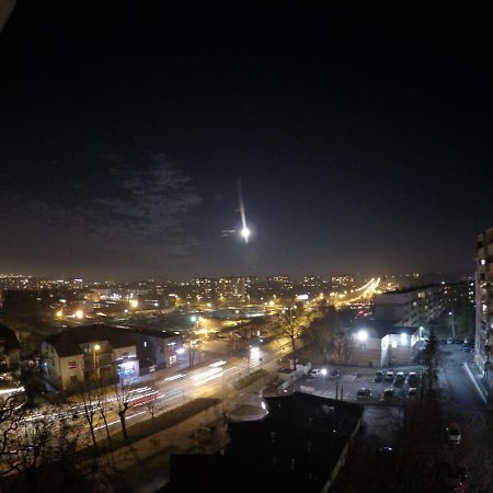 Lokum Seminaryjska Apartament Z Darmowym Parkingiem Κίελτσε Εξωτερικό φωτογραφία