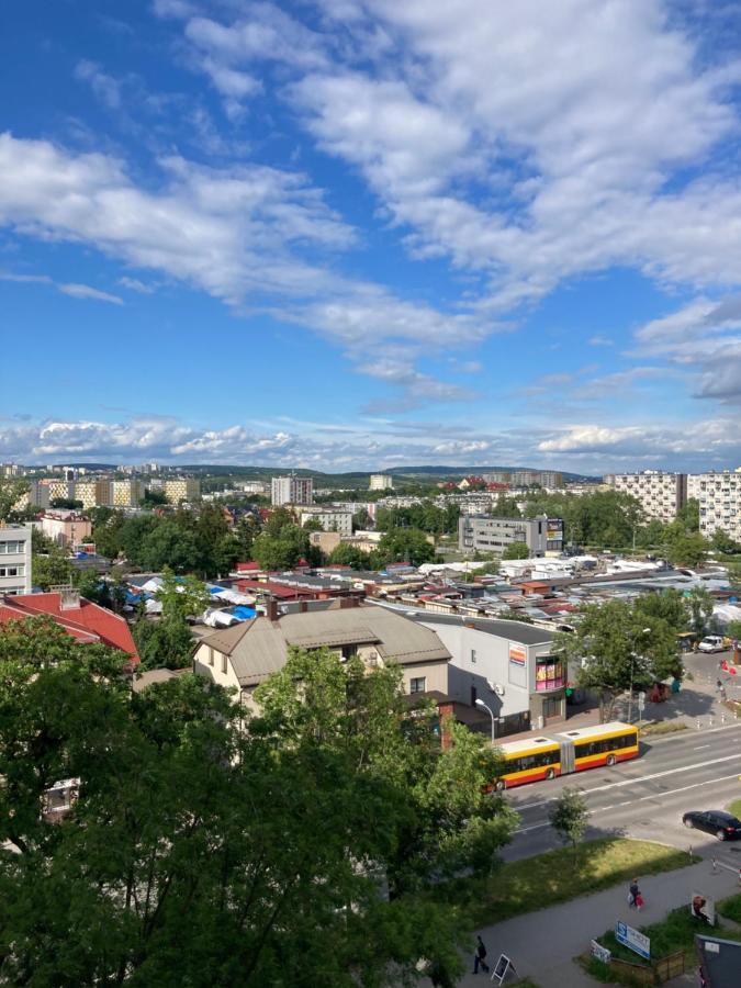Lokum Seminaryjska Apartament Z Darmowym Parkingiem Κίελτσε Εξωτερικό φωτογραφία